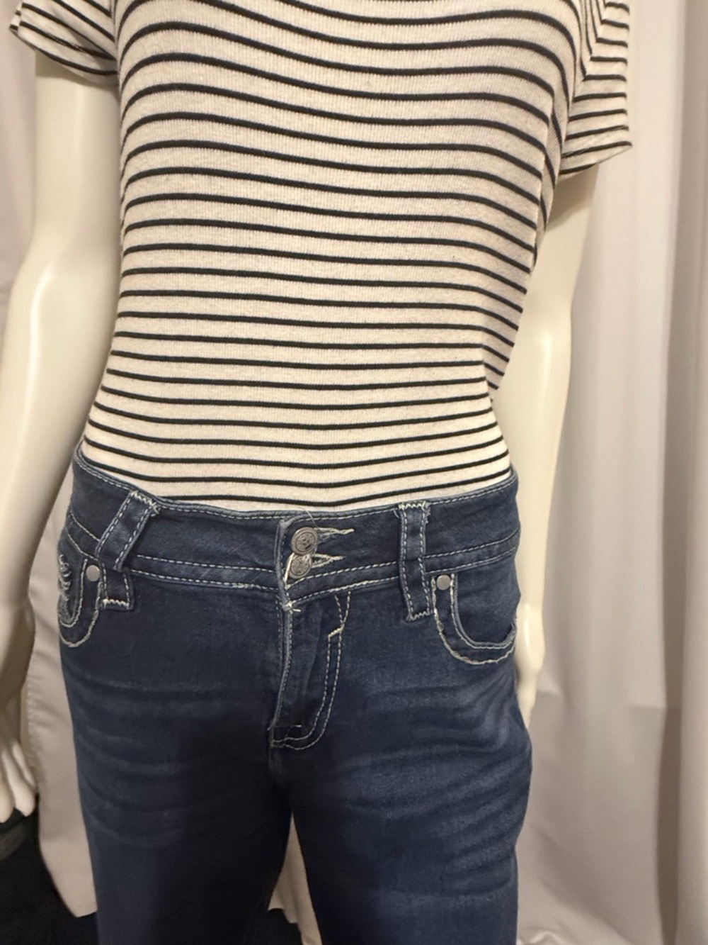 Vigoss Heritage Fit Skinny Jeans Dark Wash Raw Hem Flying V Pockets Size